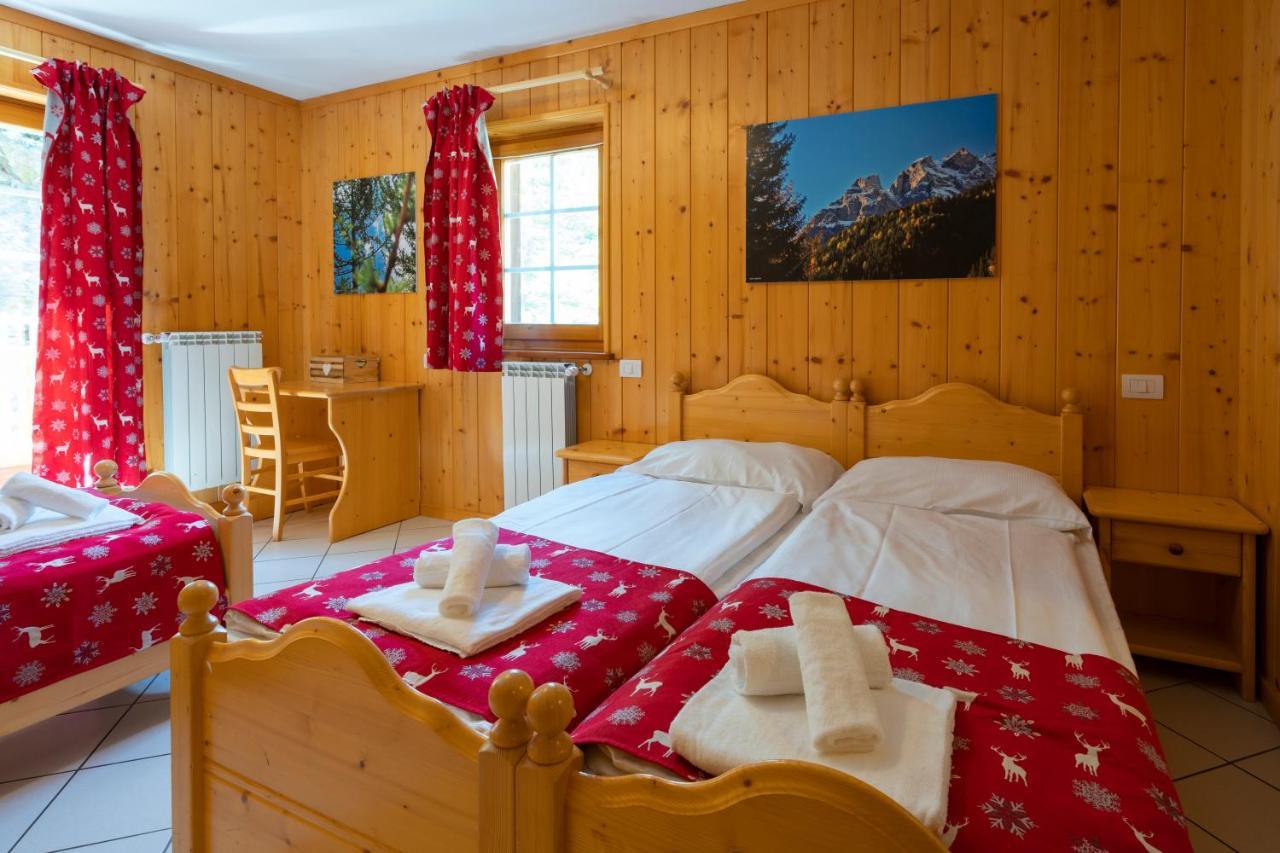 Aalts Dorf Hotel Riale  Buitenkant foto